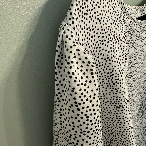 Loft Plus Dot Print round neck blouse 20 - Picture 4 of 7